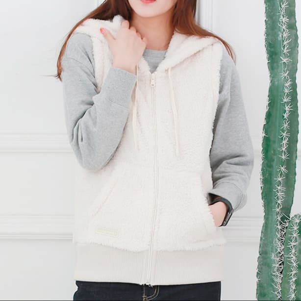 レディースベスト もこもこ切り替えフリースベスト