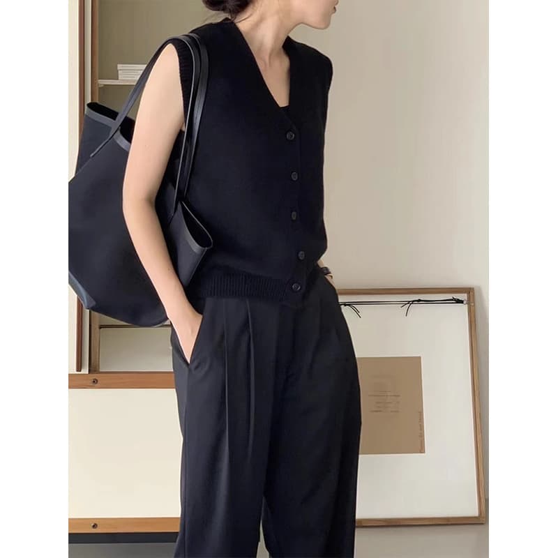 シンプル上質レディースベスト