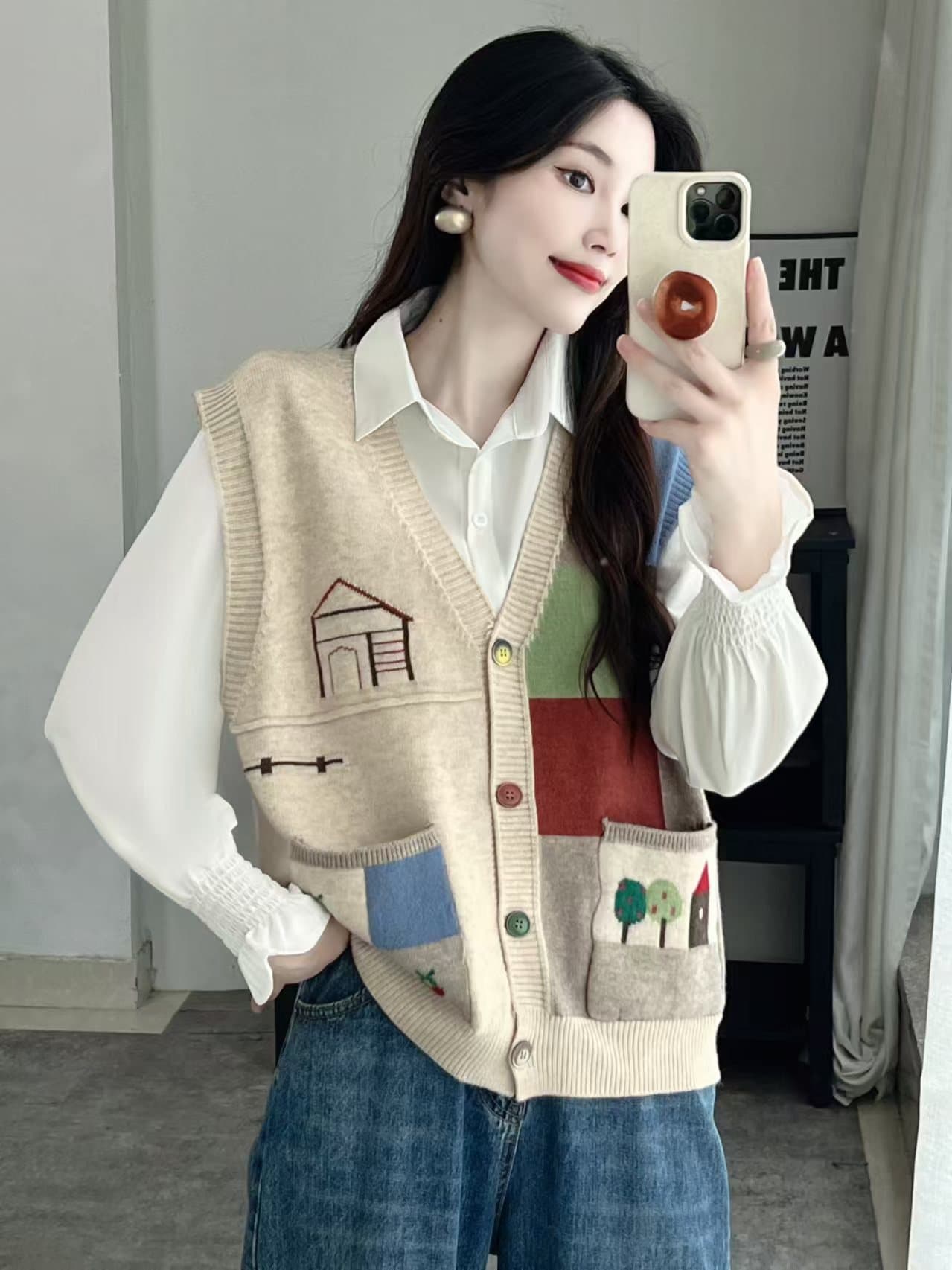 レディースベスト かわいい刺繍ニットベスト