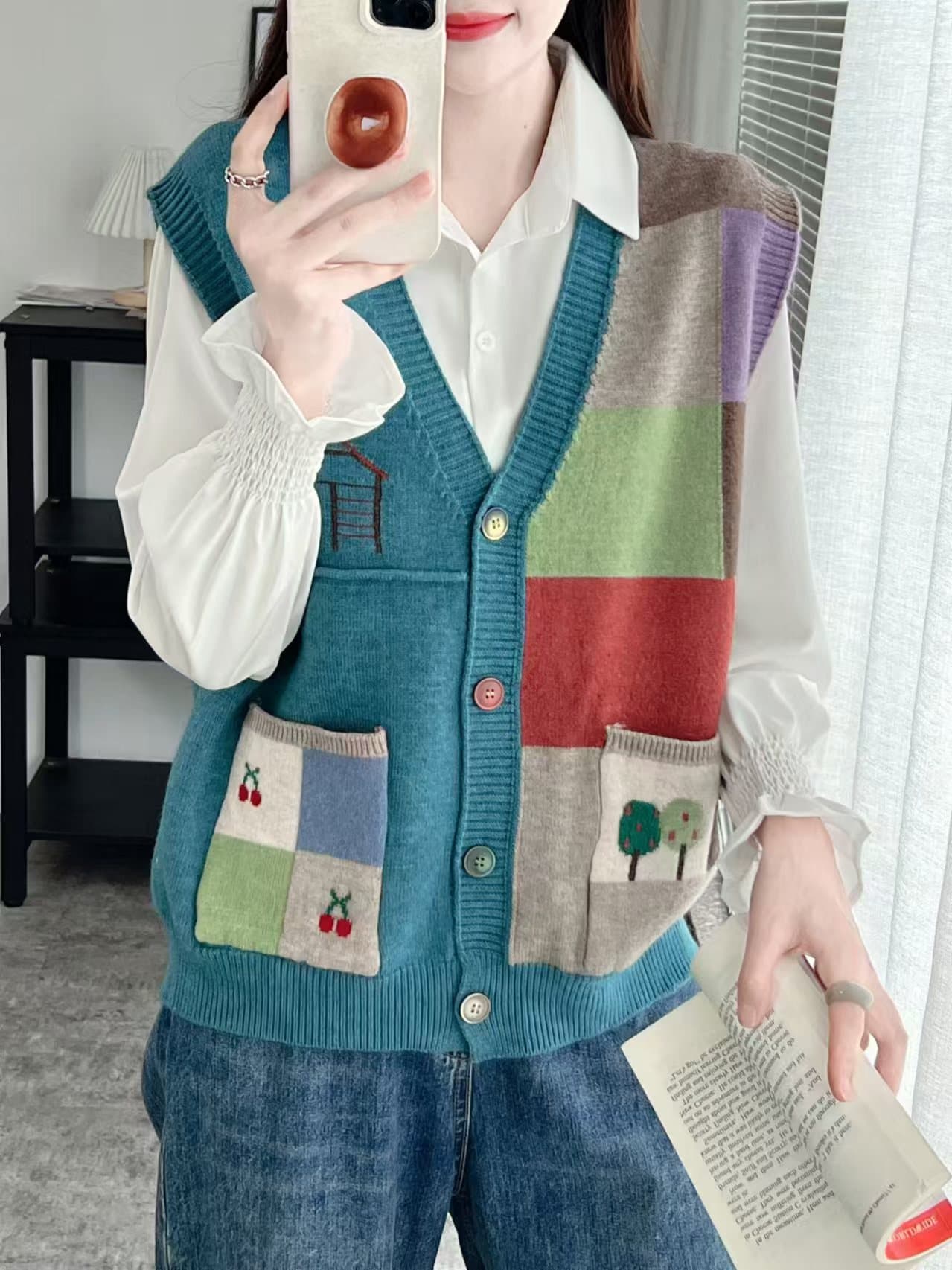 レディースベスト かわいい刺繍ニットベスト