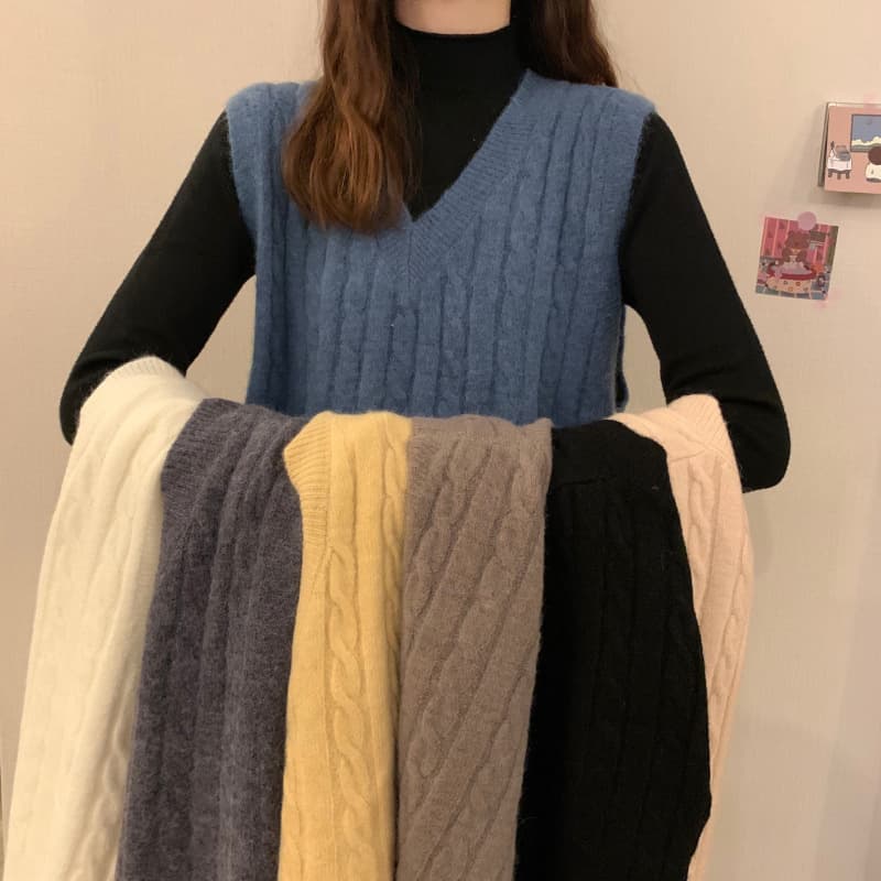 レディースベスト ケーブル編み深Vネックニットベスト