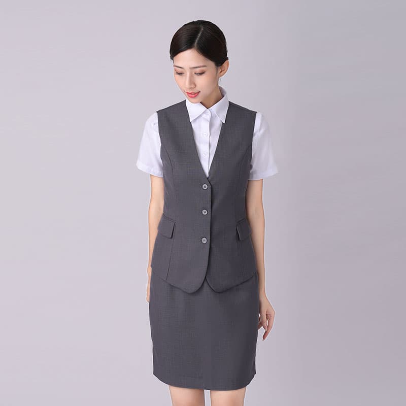 レディースベスト 細身シルエットのベストスーツ