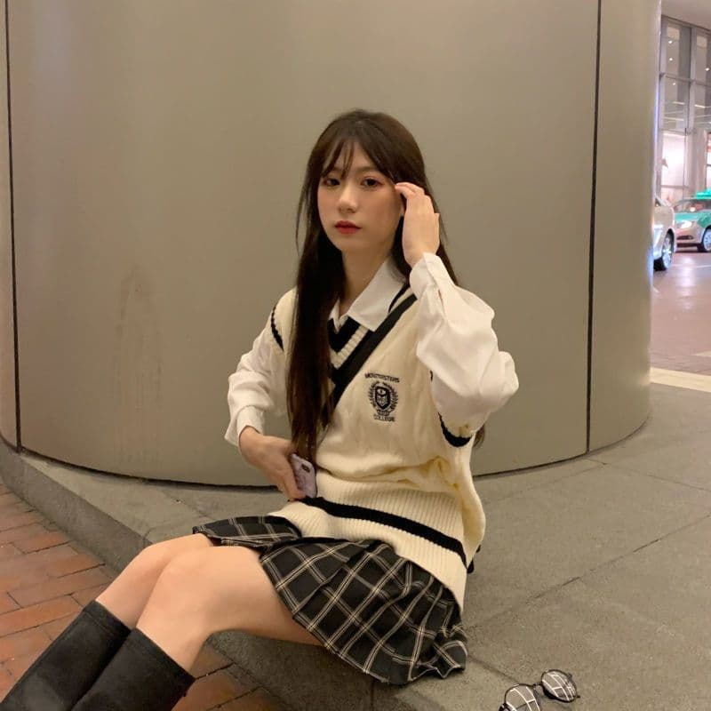 学院風ケーブル編みレディースベスト