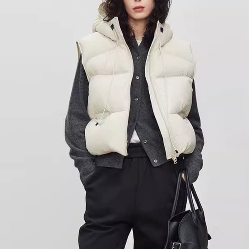 レディースベスト ふんわり軽やかダウンベスト