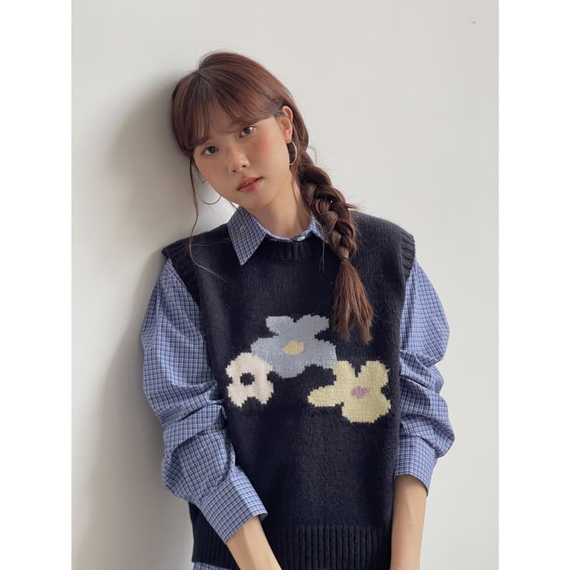 レディースベスト 花柄モチーフニットベスト